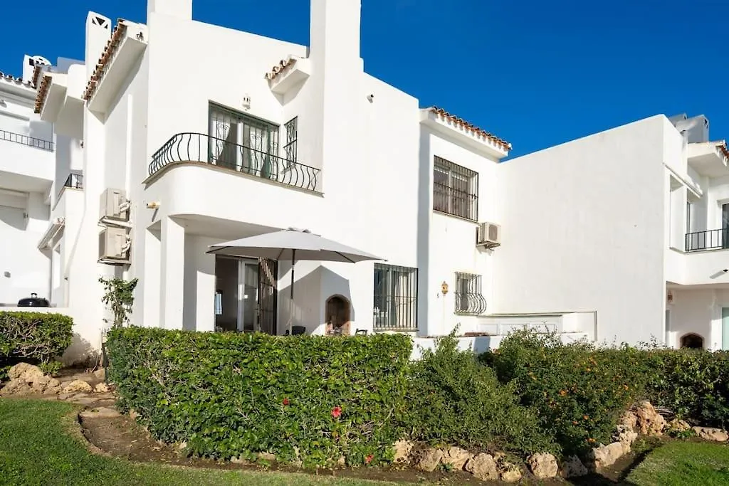 Your Gem By The Sea - 2 Bedroom House Sitio de Calahonda